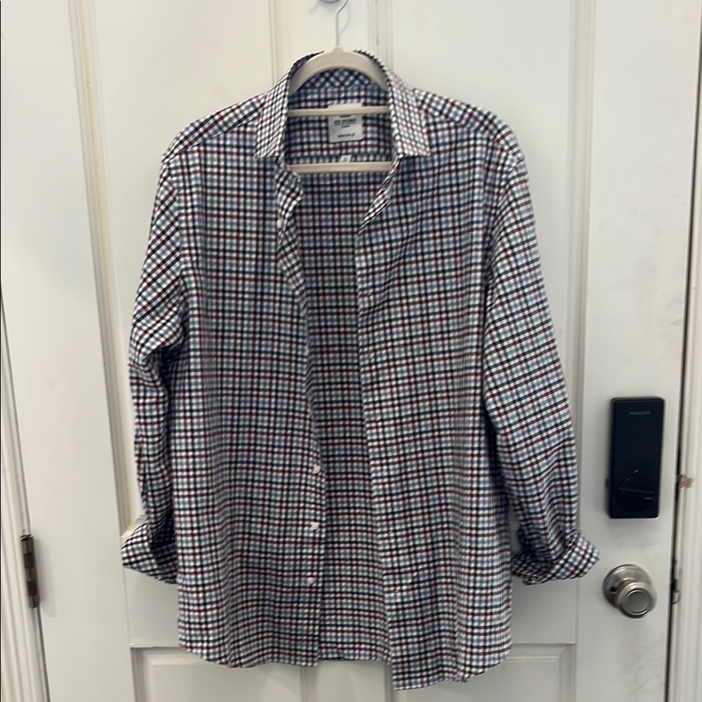 EUC Ben Sherman shirt. Maroon/Black/Blue checkered. 100% cotton. 16.5 in neck